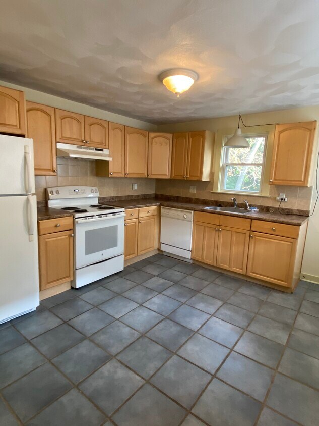 37 Middlesex St, Winchester, MA 01890 Townhome Rentals in Winchester