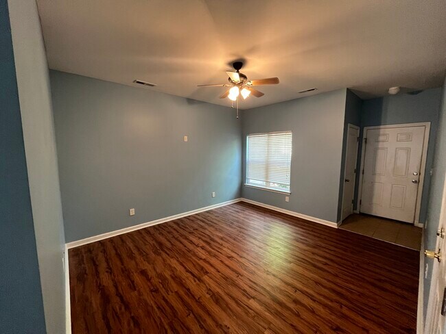 Building Photo - 117 Angel Oaks Ct