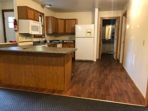 Building Photo - 413 Clay Hill Rd