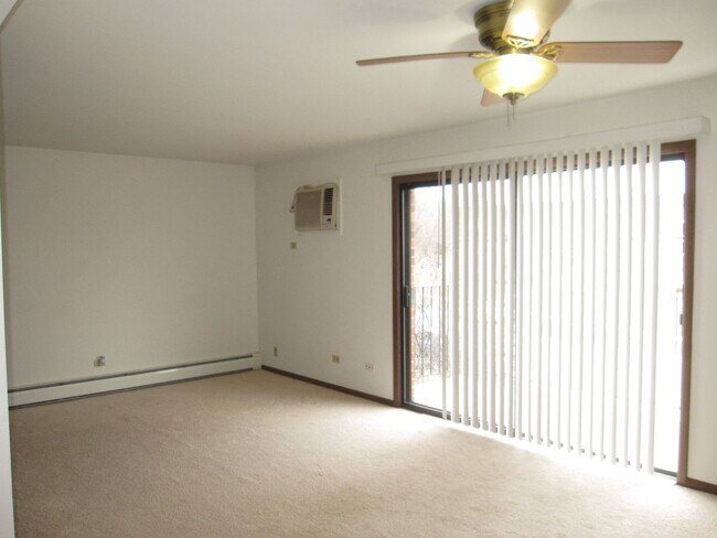 Building Photo - Cavalier Ct