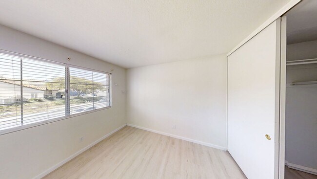 Foto del edificio - 34907 Summerwood Dr