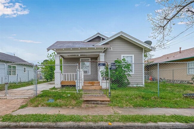 Building Photo - 7410 Capitol St