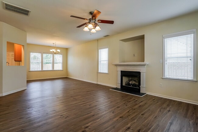 Foto del edificio - 4812 Landover Ridge Dr