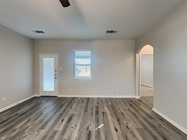 Building Photo - 2108 Barrow St