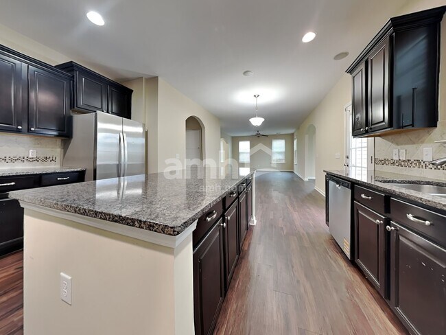 Foto del edificio - 30 Winslow Cir