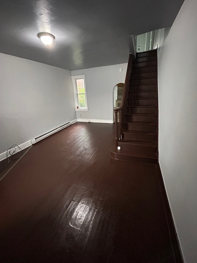 Building Photo - 3323 Kip St