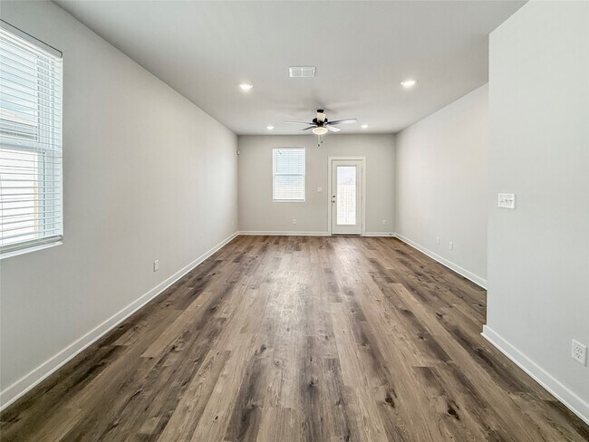 Foto del edificio - 2104 Lost Timbers Dr