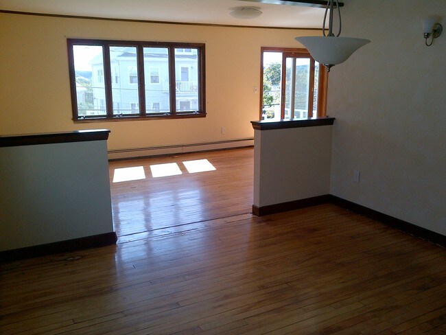 Building Photo - 21 Hosmer St