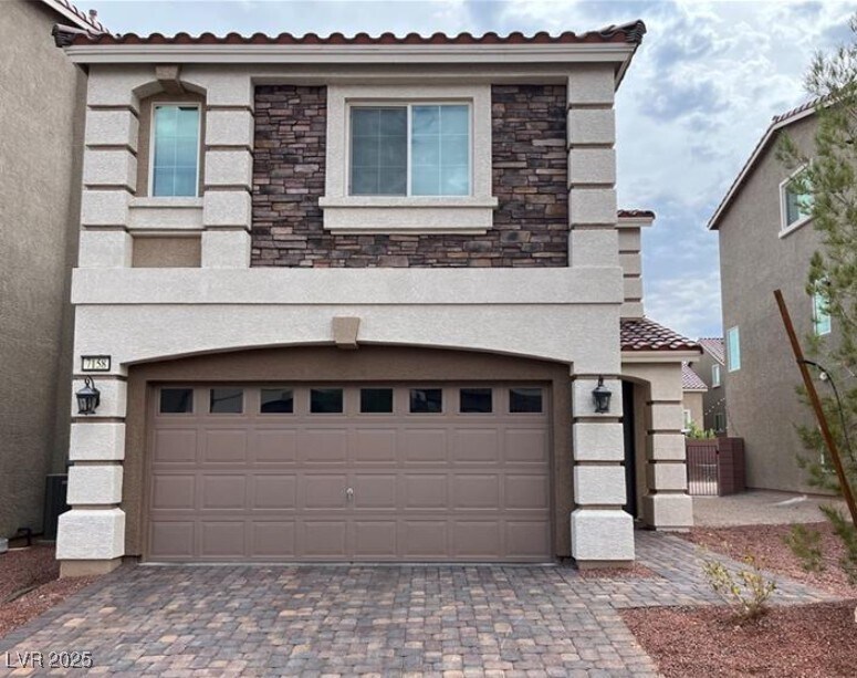 Foto principal - 7158 Black Sage St