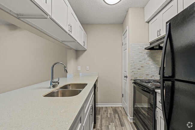 2B/2BA - 1100 sqft - Misty Hollow Apartments