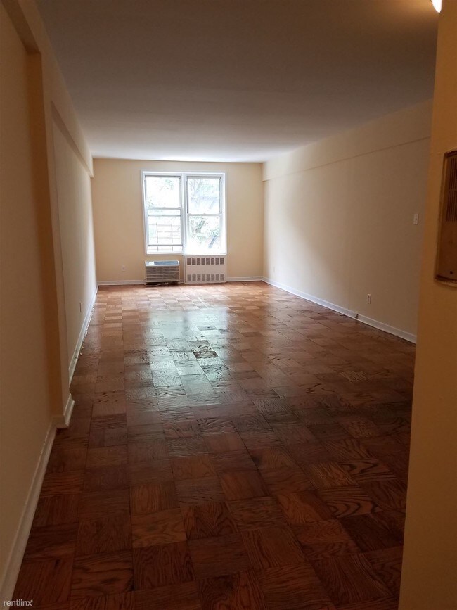 Foto del edificio - 14220 Franklin Ave