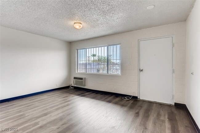 Building Photo - 4600 University Center Dr
