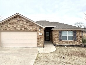 Building Photo - 4613 Mill Creek Dr