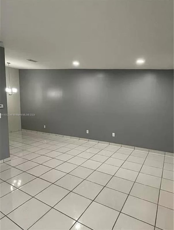 Photo - 18246 Mediterranean Blvd Apartment