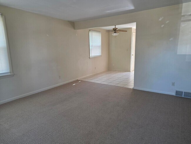 Foto del edificio - 711-713 Fairbanks St
