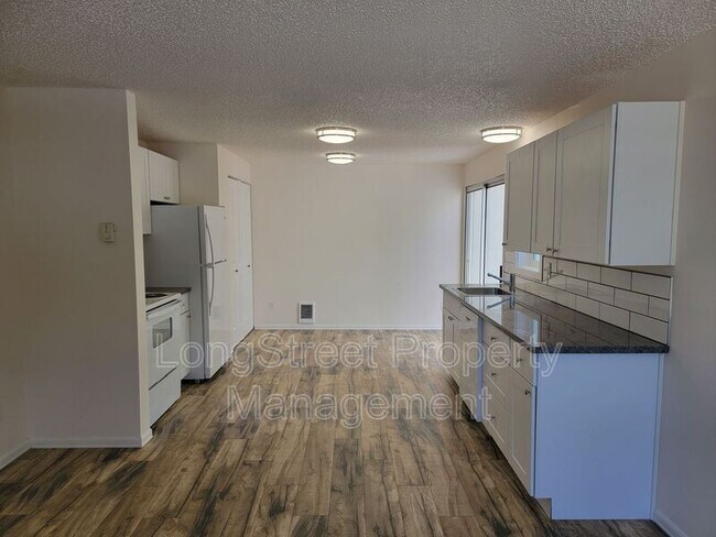 Foto del edificio - 627 3rd St