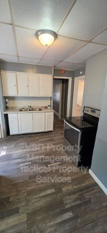 Foto del edificio - 1583 E 84th St