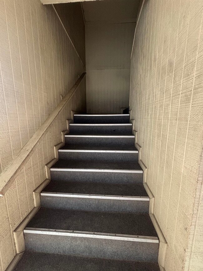 Building Photo - 5302 Springfield Ave