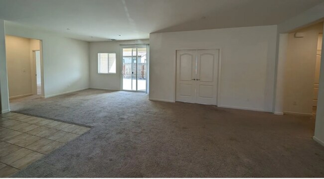 Foto del edificio - 574 Betten St