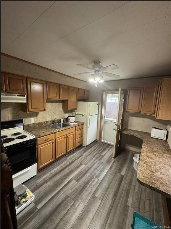 Foto del edificio - 42 Hollyhock Rd