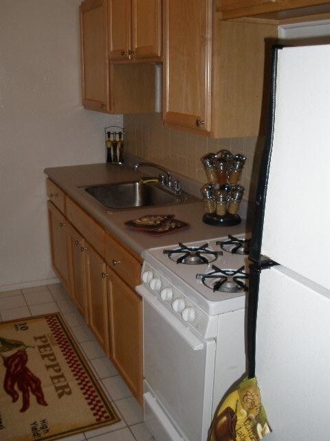 Primary Photo - 368 N Taylor Ave