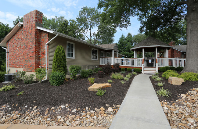 Building - Three Fountains Apartments