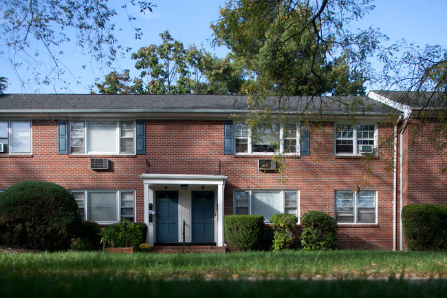 Building Photo - Hunterdon Mews