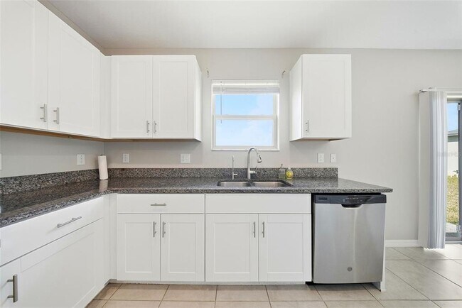 Building Photo - 15617 Charr Island St