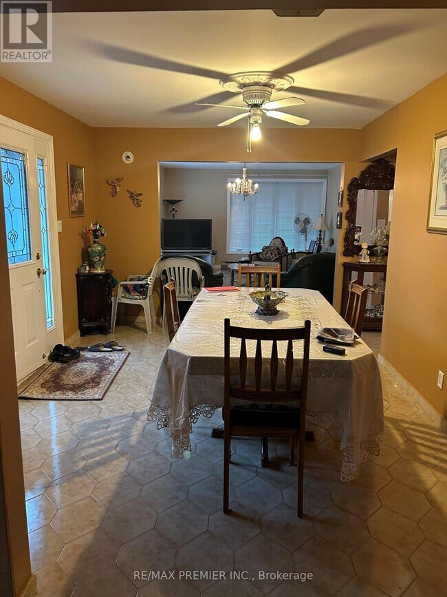 Photo du bâtiment - MAIN - 61 CEDAR LANE DRIVE