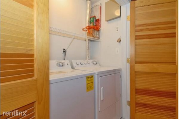 Building Photo - 56 jefferson St