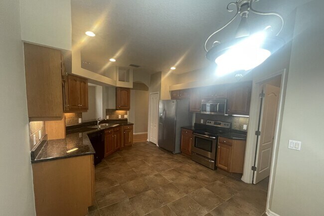 Building Photo - 16802 Taylow Way