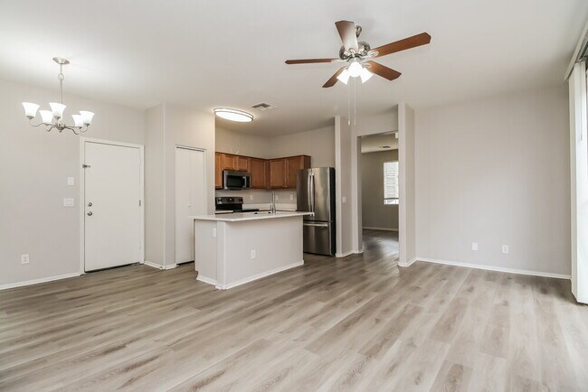 Foto del edificio - 5208 W Warner St