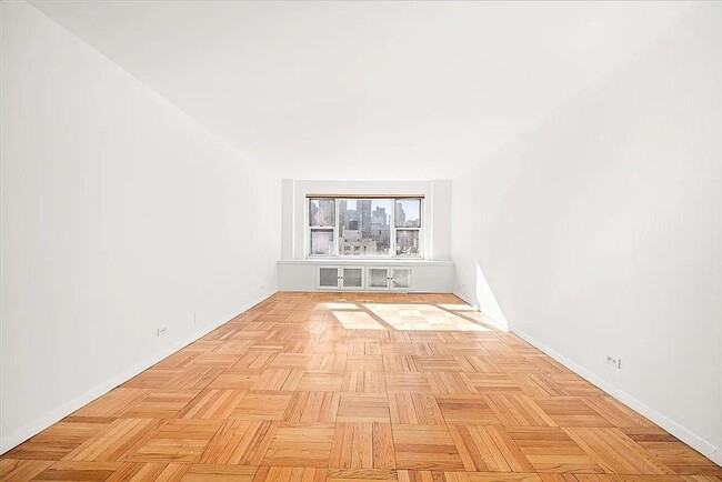 Foto del edificio - 440 E 79th St