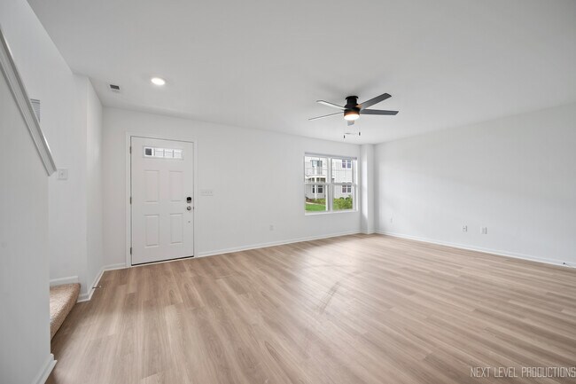 Foto del edificio - 227 Kingsport Dr