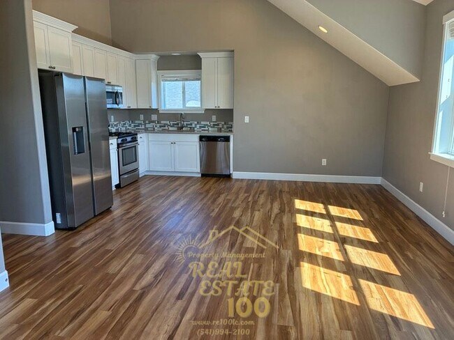 Foto del edificio - 4530 NE Union Loop
