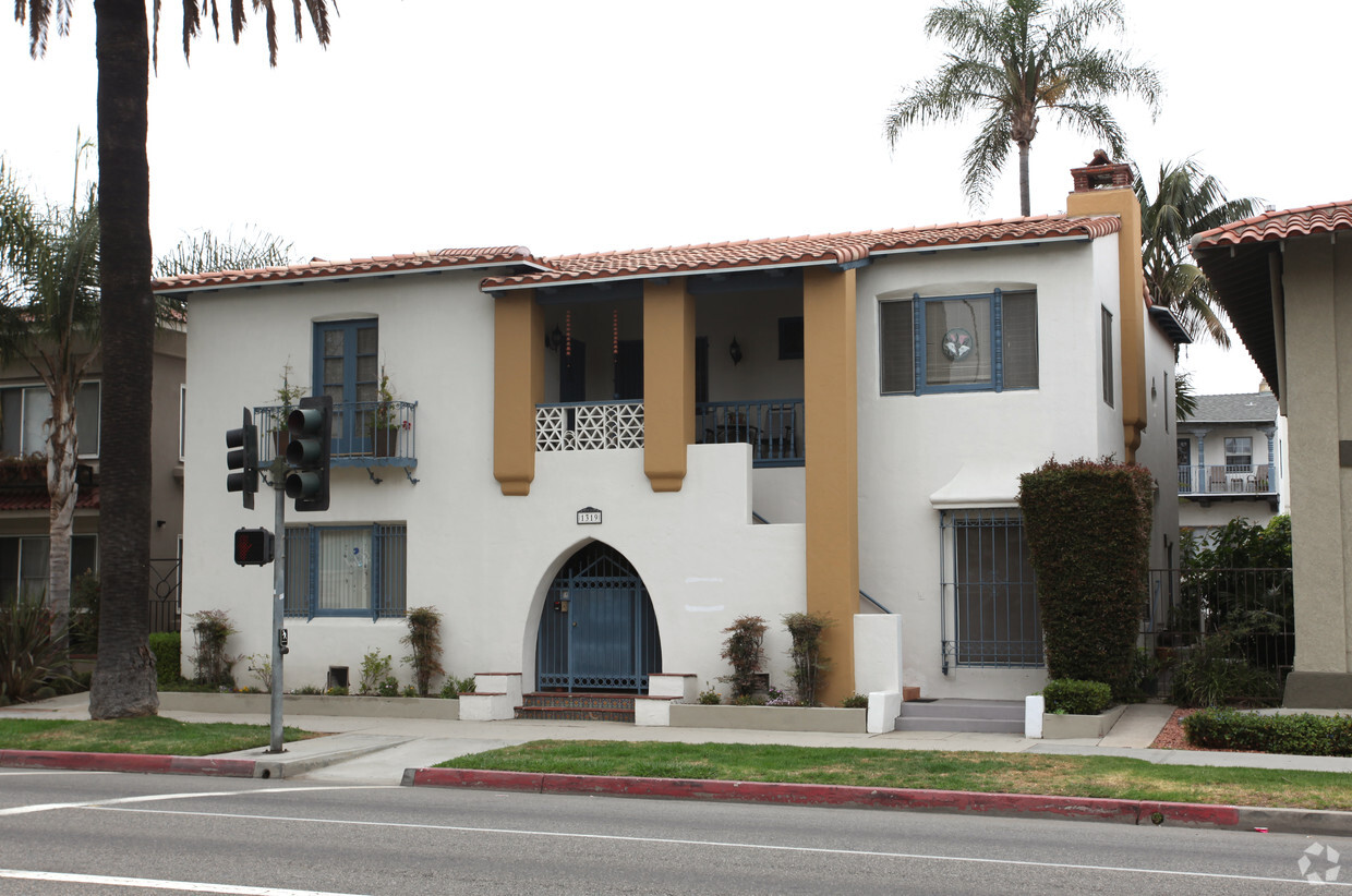 Primary Photo - 1319 E Ocean Blvd