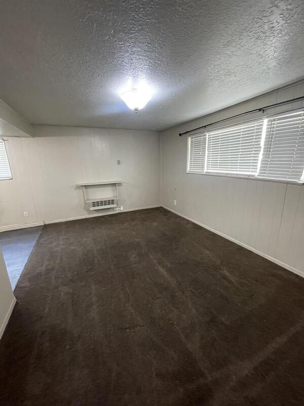 Building Photo - 1085 N 150 W
