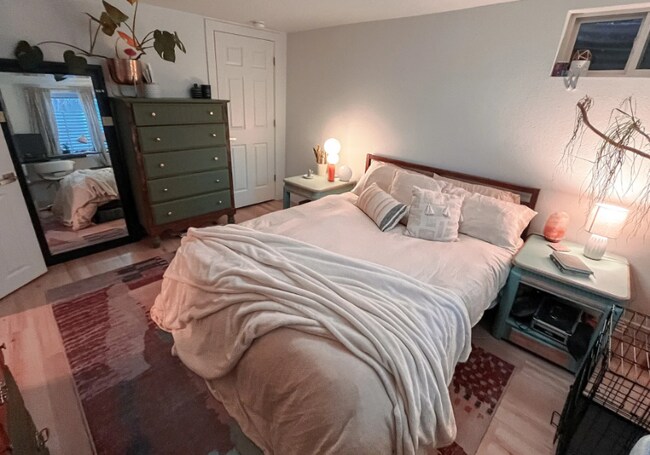 Foto del edificio - 8301 Chase Dr