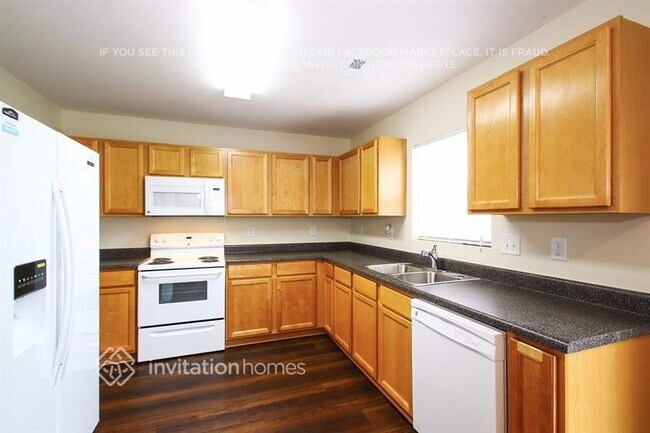 Foto del edificio - 8825 Chalkstone Rd