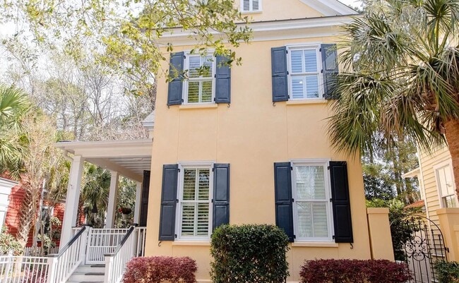 Photo - 4 Bedroom 4 Bath Furnished House in I'On -...