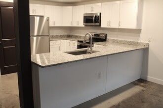 Building Photo - 408 Wellons St