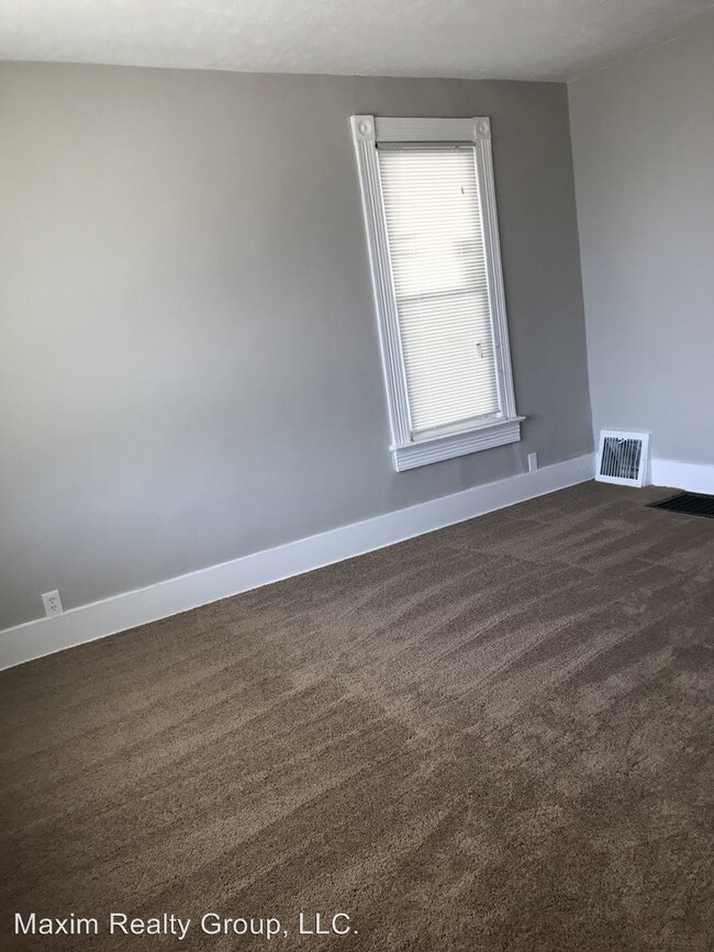 Building Photo - 4 br, 1 bath House - 2518 F ST