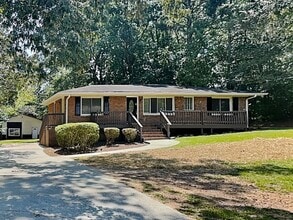 Building Photo - 407 Gresham Rd SW