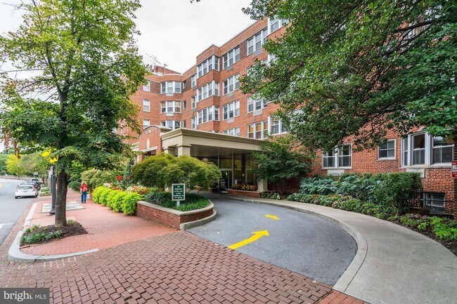 Foto del edificio - 2500 Q St NW