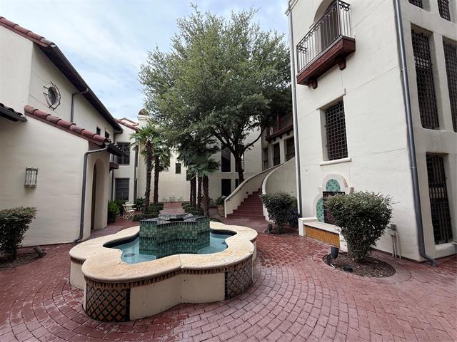 Foto del edificio - 2510 N Henderson Ave