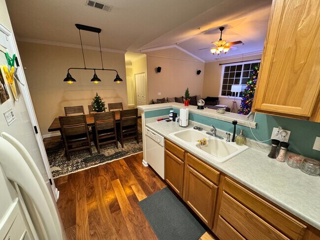 Photo - 8035 Lee Dr Apartment