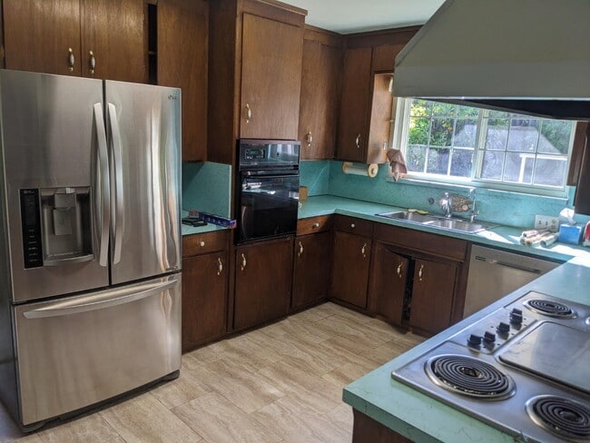 Building Photo - 6256 W Walbrook Dr