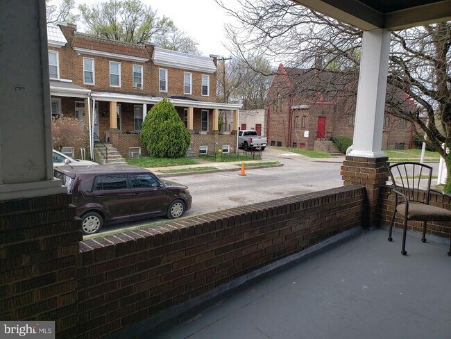 Building Photo - 3102 Cliftmont Ave