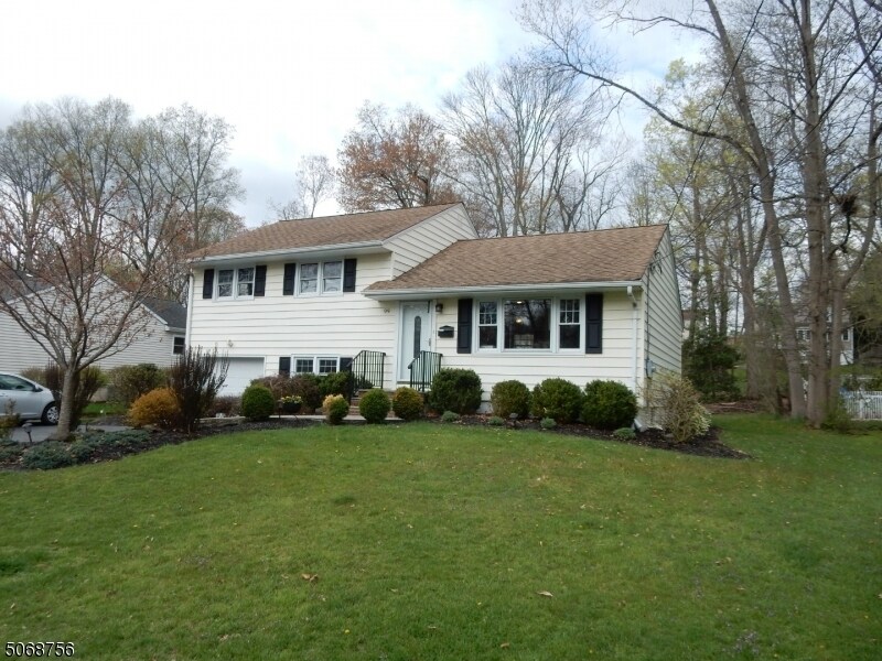 99 N Hillside Ave, Chatham, NJ 07928 Apartment for Rent in Chatham