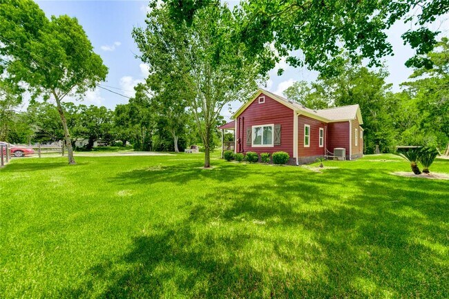 Building Photo - 7603 County Rd 171